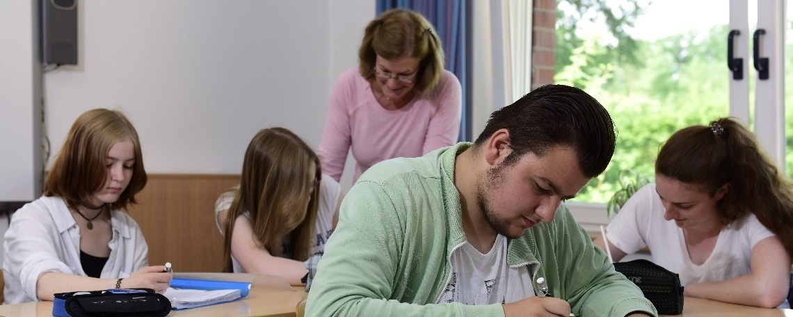 Lehrkraft (m/w/d) GSW (Geschichte, Erdkunde, Politik) zur Vertretung Oberschule, 2. Bild