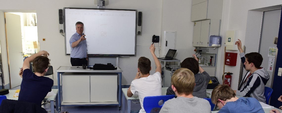 Initiativbewerbungen Schulverwaltung, IT, Hausmeister, Pädagogik (m/w/d), 2. Bild